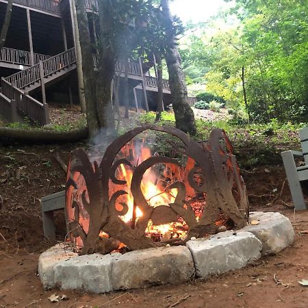 Cozy Creekfront Family Cabin-Pet Friendly -Gamerm-Hot Tub Hiawassee Ngoại thất bức ảnh