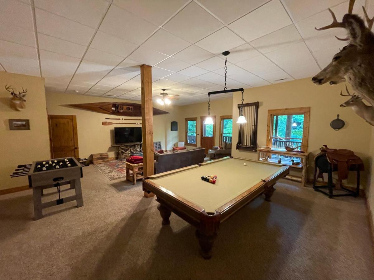 Cozy Creekfront Family Cabin-Pet Friendly -Gamerm-Hot Tub Hiawassee Ngoại thất bức ảnh