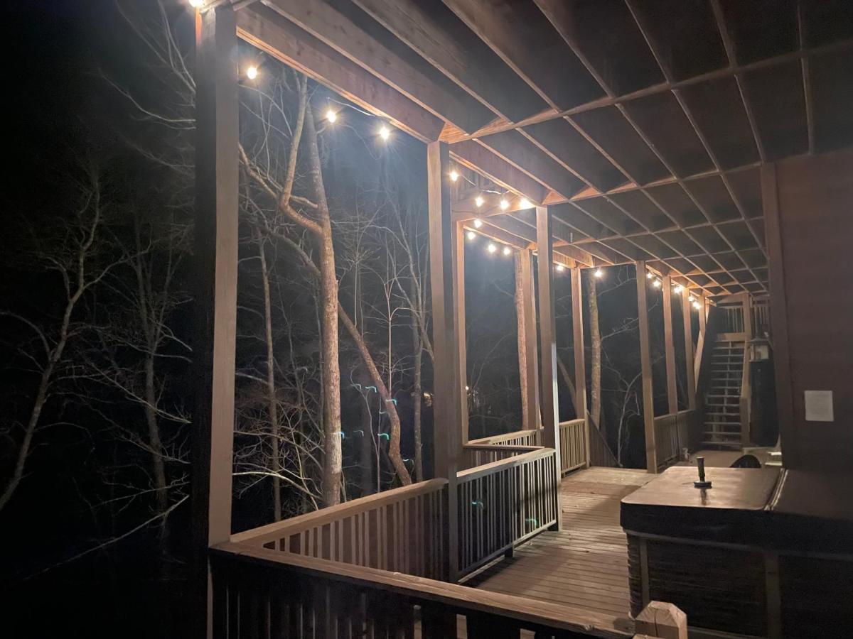 Cozy Creekfront Family Cabin-Pet Friendly -Gamerm-Hot Tub Hiawassee Ngoại thất bức ảnh