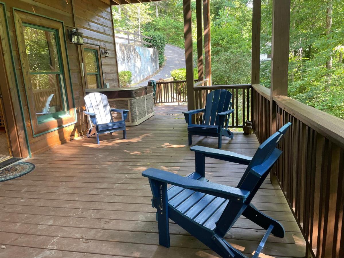 Cozy Creekfront Family Cabin-Pet Friendly -Gamerm-Hot Tub Hiawassee Ngoại thất bức ảnh