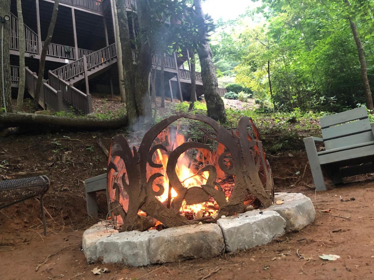 Cozy Creekfront Family Cabin-Pet Friendly -Gamerm-Hot Tub Hiawassee Ngoại thất bức ảnh